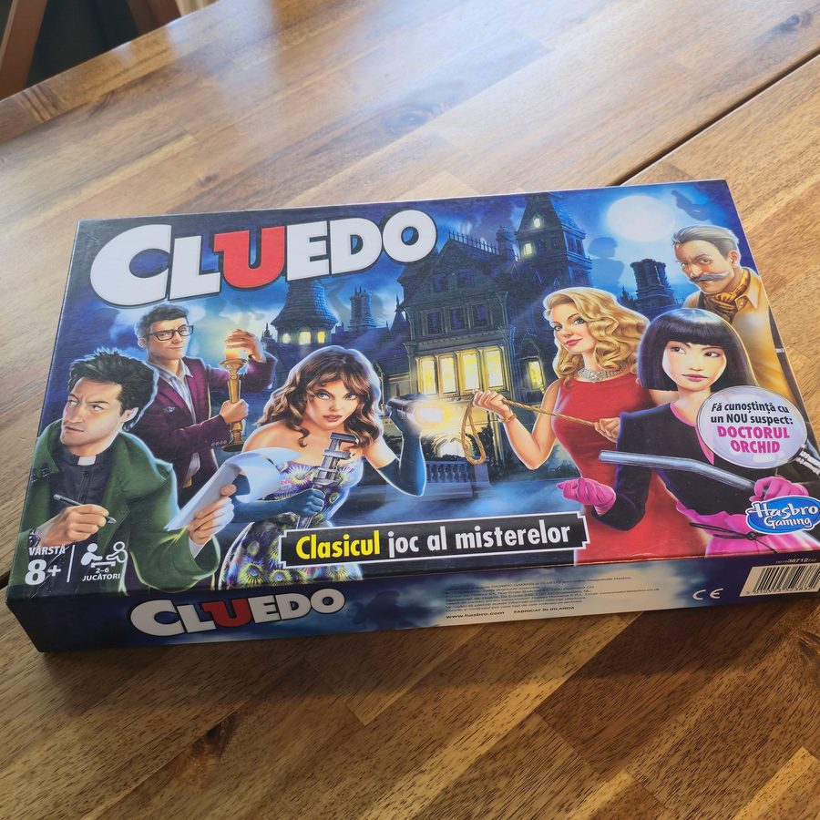 Cutia jocului Cluedo