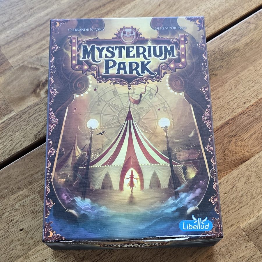Cutia jocului Mysterium Park